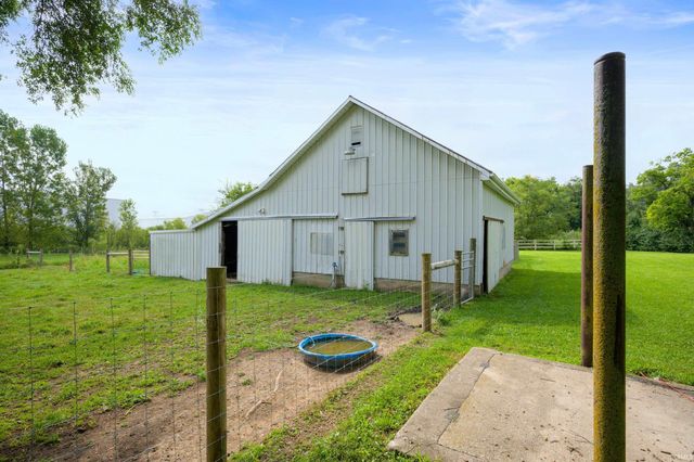 11400 E Gregory Road, Albany, IN 47320