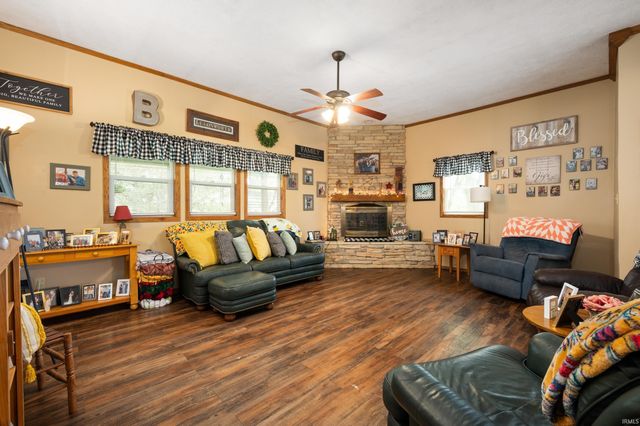 11400 E Gregory Road, Albany, IN 47320