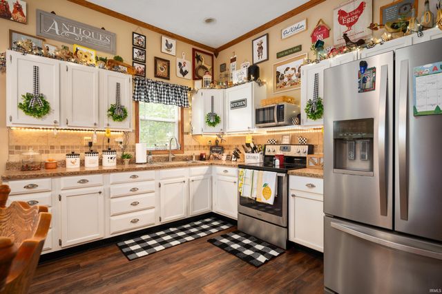 11400 E Gregory Road, Albany, IN 47320
