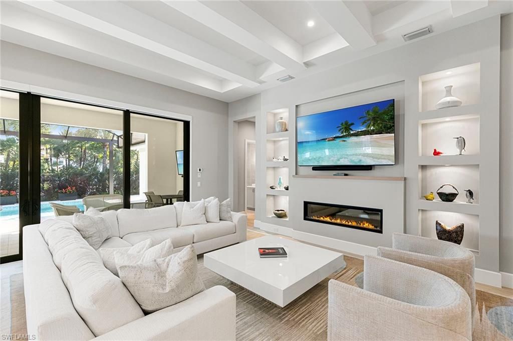 2036 Cambridge Park DR, NAPLES, FL 34109 — photo 2