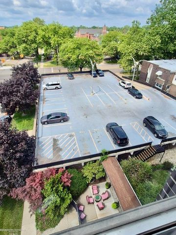20 Chestnut Street, Wyandotte, MI 48192
