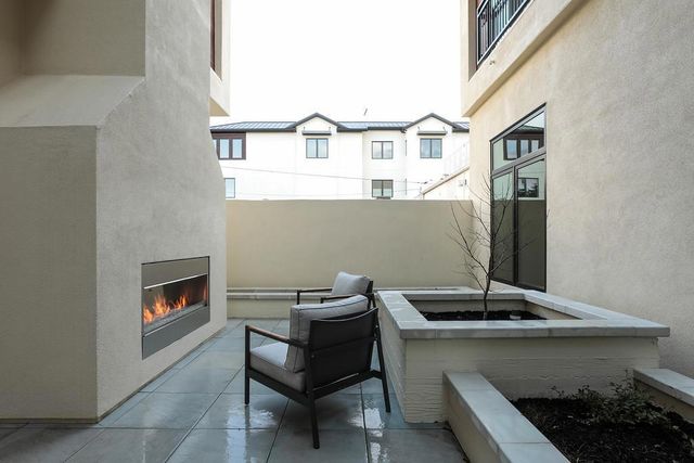 389 First Street 31, Los Altos, CA 94022