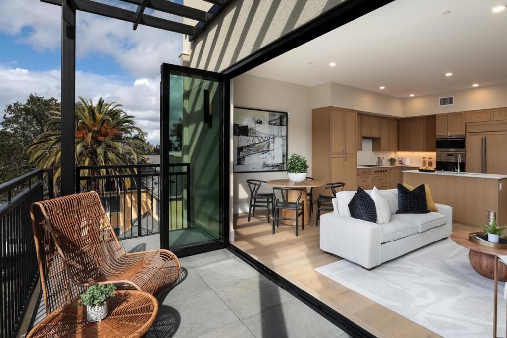 389 First Street 31, Los Altos, CA 94022