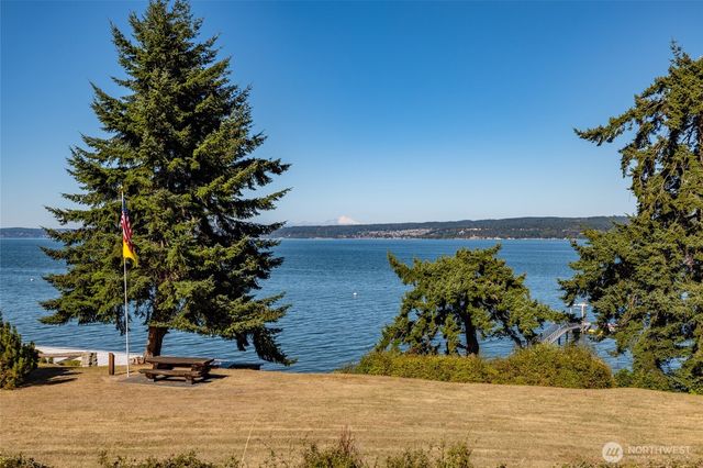 769 Shangri La Circle, Coupeville, WA 98239