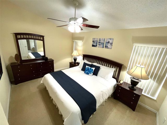 2581 ONEIDA LOOP, Kissimmee, FL 34747