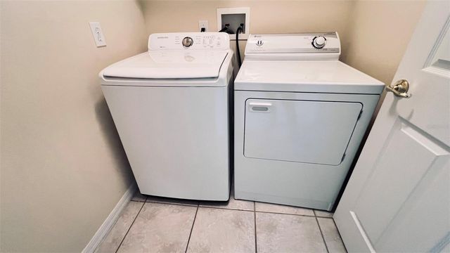 2581 ONEIDA LOOP, Kissimmee, FL 34747