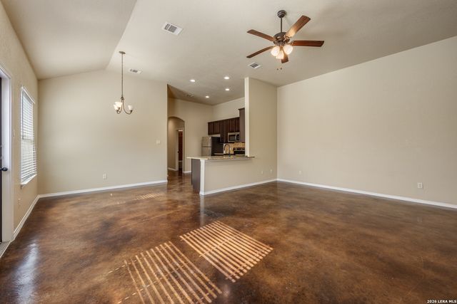 318 EMMA DR, New Braunfels, TX 78130