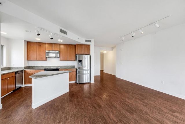 175 W Saint James Street 1308, San Jose, CA 95110