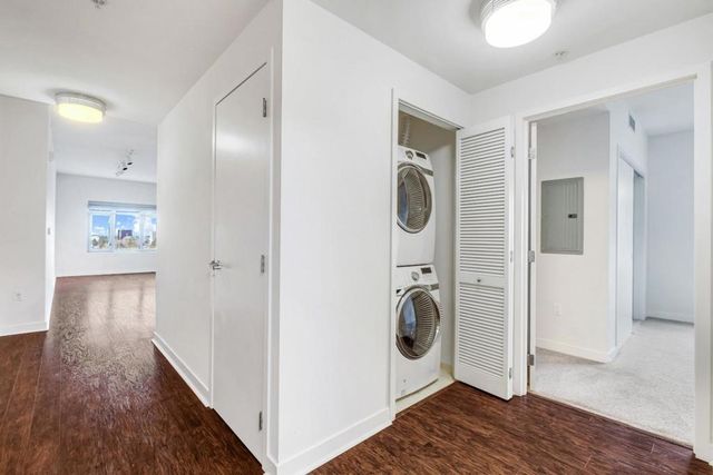 175 W Saint James Street 1308, San Jose, CA 95110
