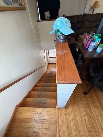 68 Gore St 3, Cambridge, MA 02141