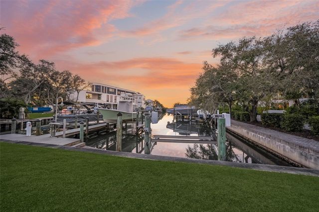 1451 REBECCA LANE, Sarasota, FL 34231