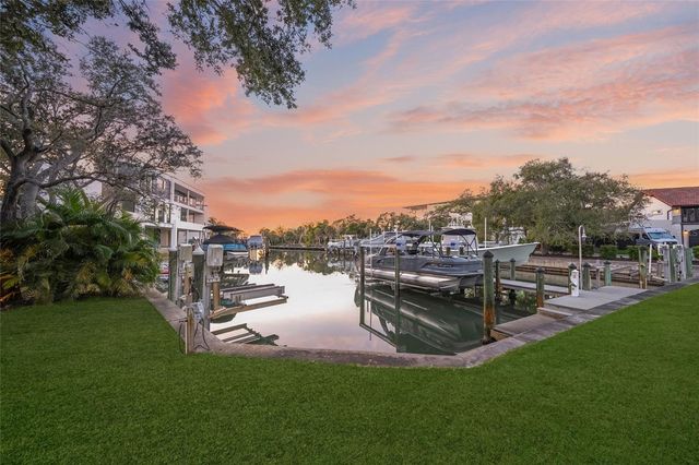 1451 REBECCA LANE, Sarasota, FL 34231