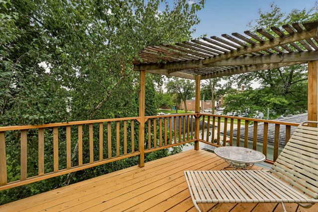 526 6th Street SW, Rochester, MN 55902