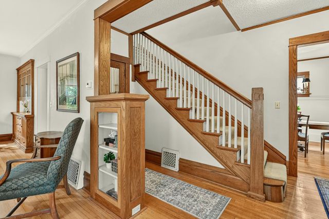 526 6th Street SW, Rochester, MN 55902