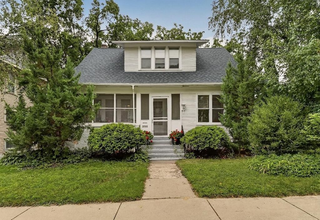 526 6th Street SW, Rochester, MN 55902