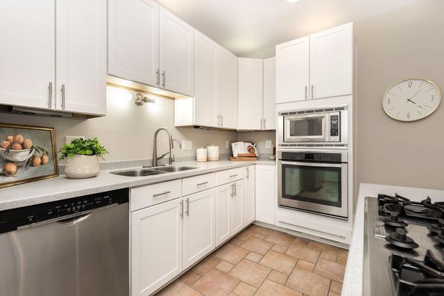 110 Concord Place, Columbus, OH 43206