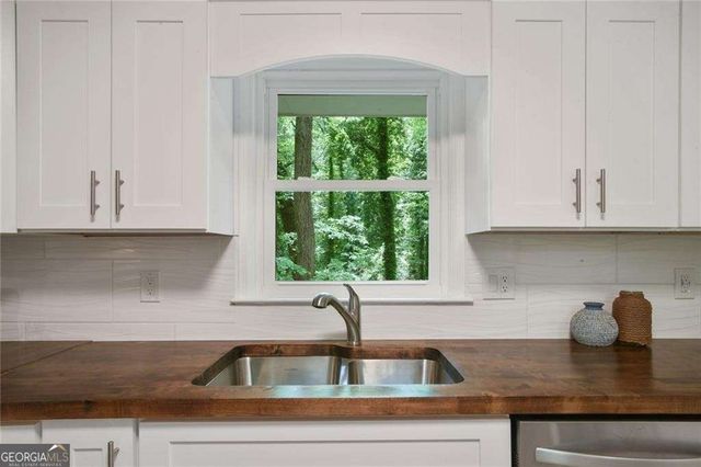 2897 White Oak Drive, Decatur, GA 30032