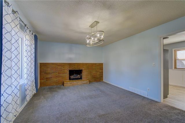 7900 Maple Avenue, Kansas City, MO 64138