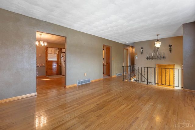903 Dunaway Street, Miamisburg, OH 45342
