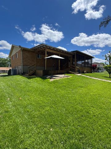 903 Dunaway Street, Miamisburg, OH 45342