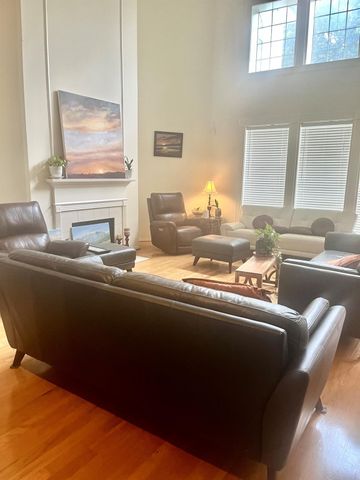 308 Pinnacle Cove Court, League City, TX 77573