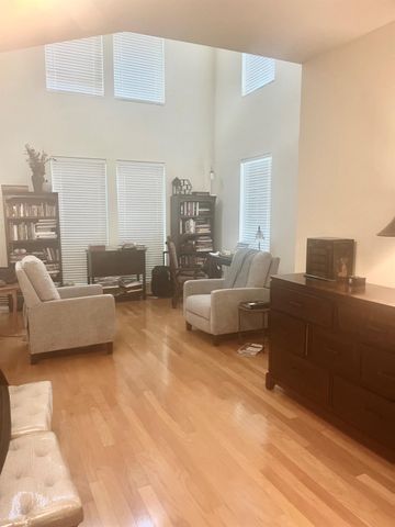 308 Pinnacle Cove Court, League City, TX 77573