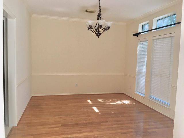308 Pinnacle Cove Court, League City, TX 77573