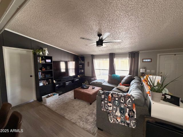 8832 E Pueblo Avenue 105, Mesa, AZ 85208