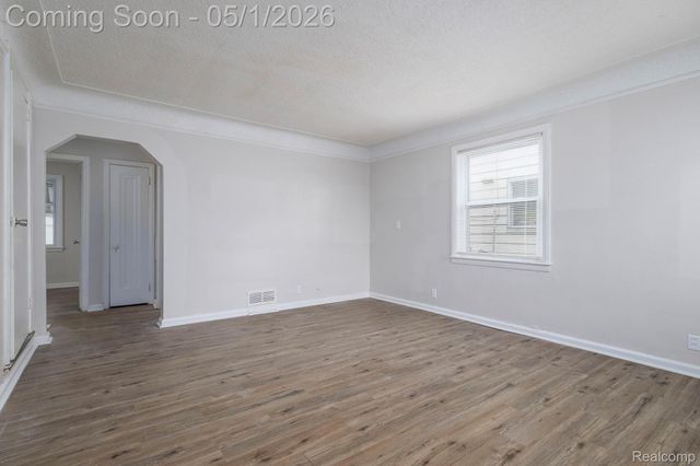 9575 Longacre Street, Detroit, MI 48227