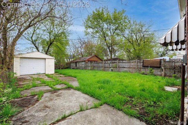 9575 Longacre Street, Detroit, MI 48227
