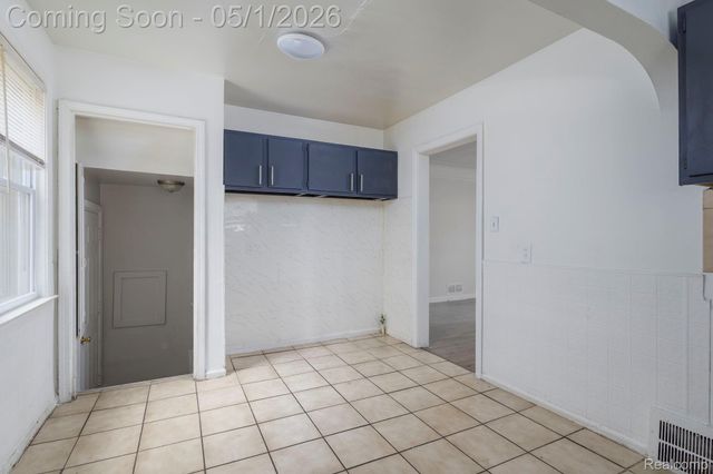 9575 Longacre Street, Detroit, MI 48227
