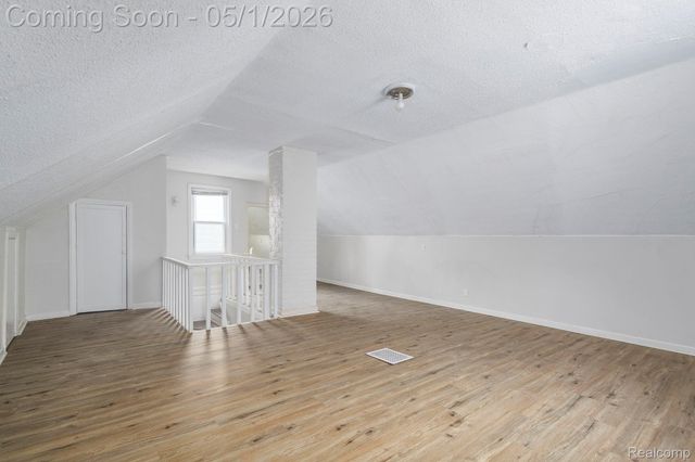 9575 Longacre Street, Detroit, MI 48227