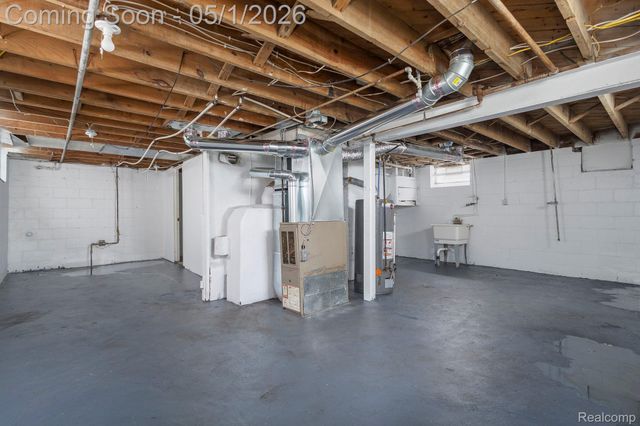 9575 Longacre Street, Detroit, MI 48227