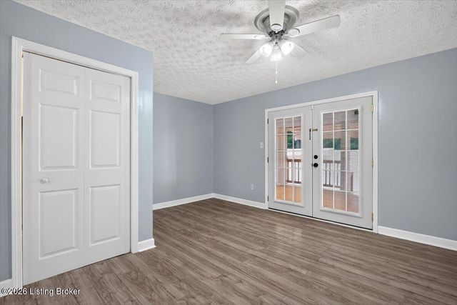 3501 Bonaventure Blvd, Louisville, KY 40219