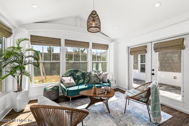 1306 2ND Avenue N, Jacksonville Beach, FL 32250