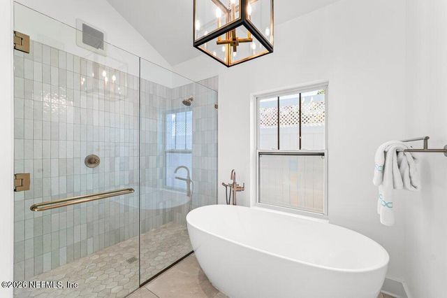 1306 2ND Avenue N, Jacksonville Beach, FL 32250