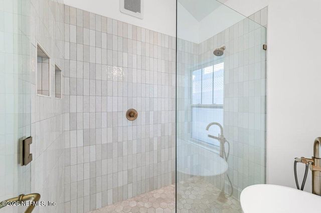 1306 2ND Avenue N, Jacksonville Beach, FL 32250