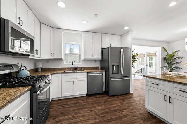 1306 2ND Avenue N, Jacksonville Beach, FL 32250