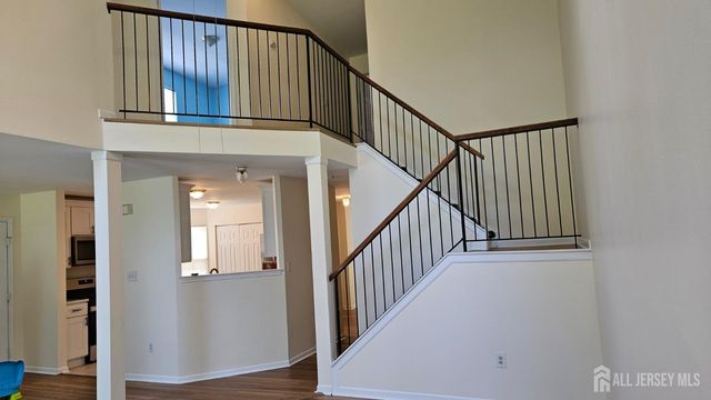 405 Cobblestone Court, South Brunswick, NJ 08852