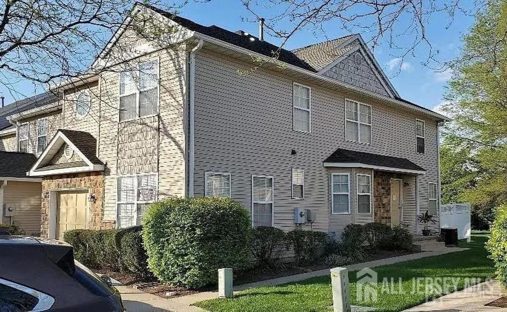 405 Cobblestone Court, South Brunswick, NJ 08852