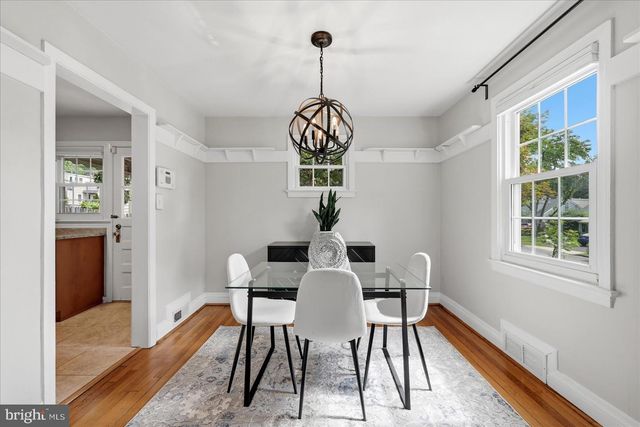 2916 BROOK DR, Falls Church, VA 22042