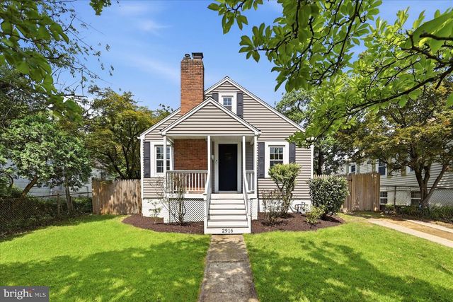 2916 BROOK DR, Falls Church, VA 22042