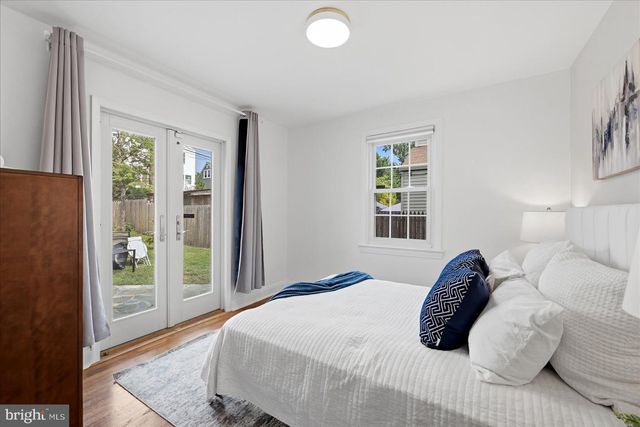 2916 BROOK DR, Falls Church, VA 22042