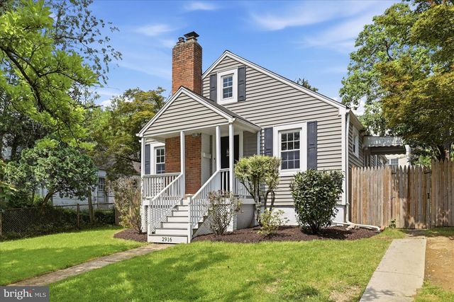 2916 BROOK DR, Falls Church, VA 22042