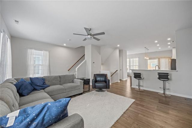 213 Runnel ST, Hampton, VA 23666