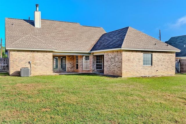 7621 Clearview Lane, Lumberton, TX 77657