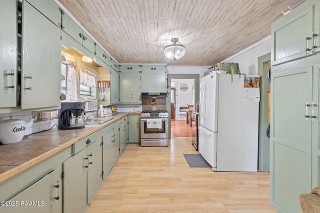 17328 Highway 395, Roanoke, LA 70581