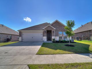 3519 Tunnel Avenue, Aubrey, TX 76227