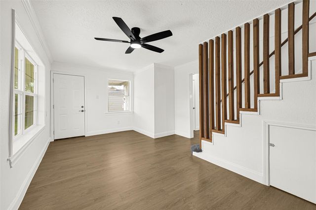 513 Main Street, Pasadena, TX 77506