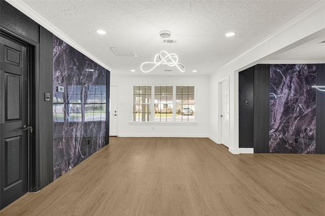 513 Main Street, Pasadena, TX 77506